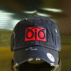 OiO Cap Black Jeans & Red